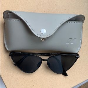 Le specs- new, never worn